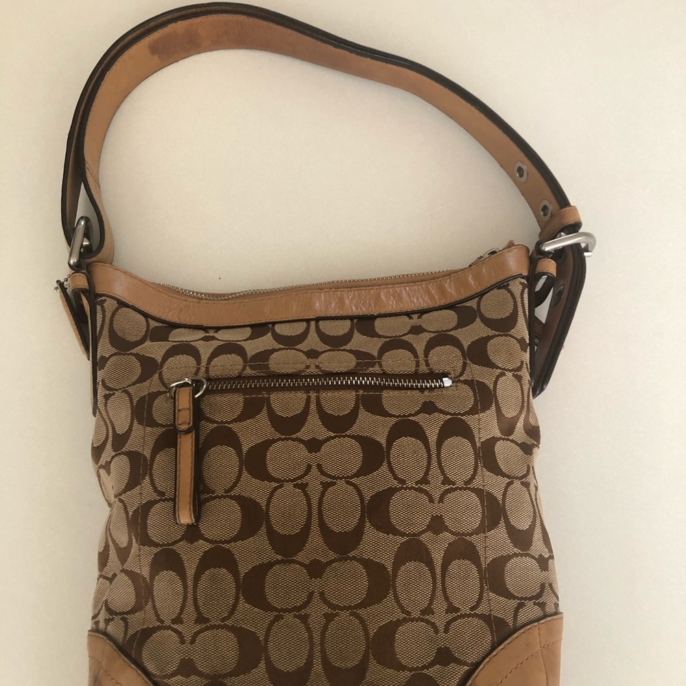 Coach Signature C Shoulder Bag